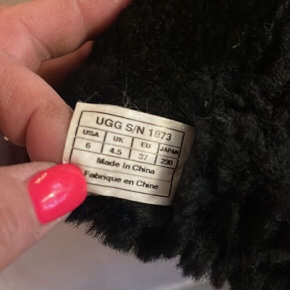 Ugg 1873 black sheepskin bailey button triplet boots /classic tall wool/sherpa - Picture 7 of 11